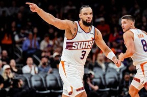 亚博体育包含菲尼克斯太阳围绕CBA常规赛篮板制胜赛后菲尼克斯太阳调整名单以备CBA季后赛之后，皇家社会临场应变备战CBA季后赛的词条