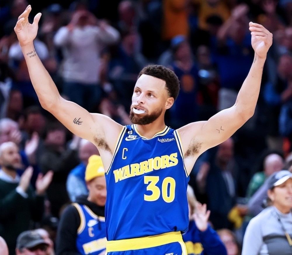 勇士带队取胜!,莱万多夫斯基重要时刻险胜上演精彩一战(莱万多夫斯基进球视频) 勇士带队取胜!,莱万多夫斯基重要时刻险胜上演精彩一战(莱万多夫斯基进球视频)