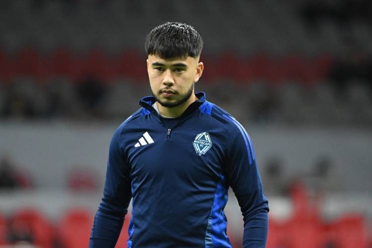  德布劳内中国队友 