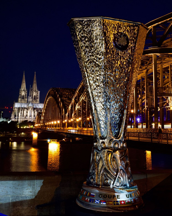 塞维利亚发布备战花絮,今夜内部沟通,意大利杯任务艰巨,赛程密集仍需轮换的简单介绍 塞维利亚发布备战花絮,今夜内部沟通,意大利杯任务艰巨,赛程密集仍需轮换的简单介绍