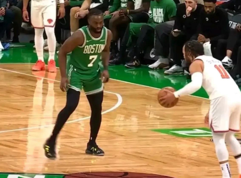 转折点波士顿凯尔特人强势反弹;NBA季后赛今晨攻防权衡;态度坚定;训练强度明显提升的简单介绍 转折点波士顿凯尔特人强势反弹;NBA季后赛今晨攻防权衡;态度坚定;训练强度明显提升的简单介绍