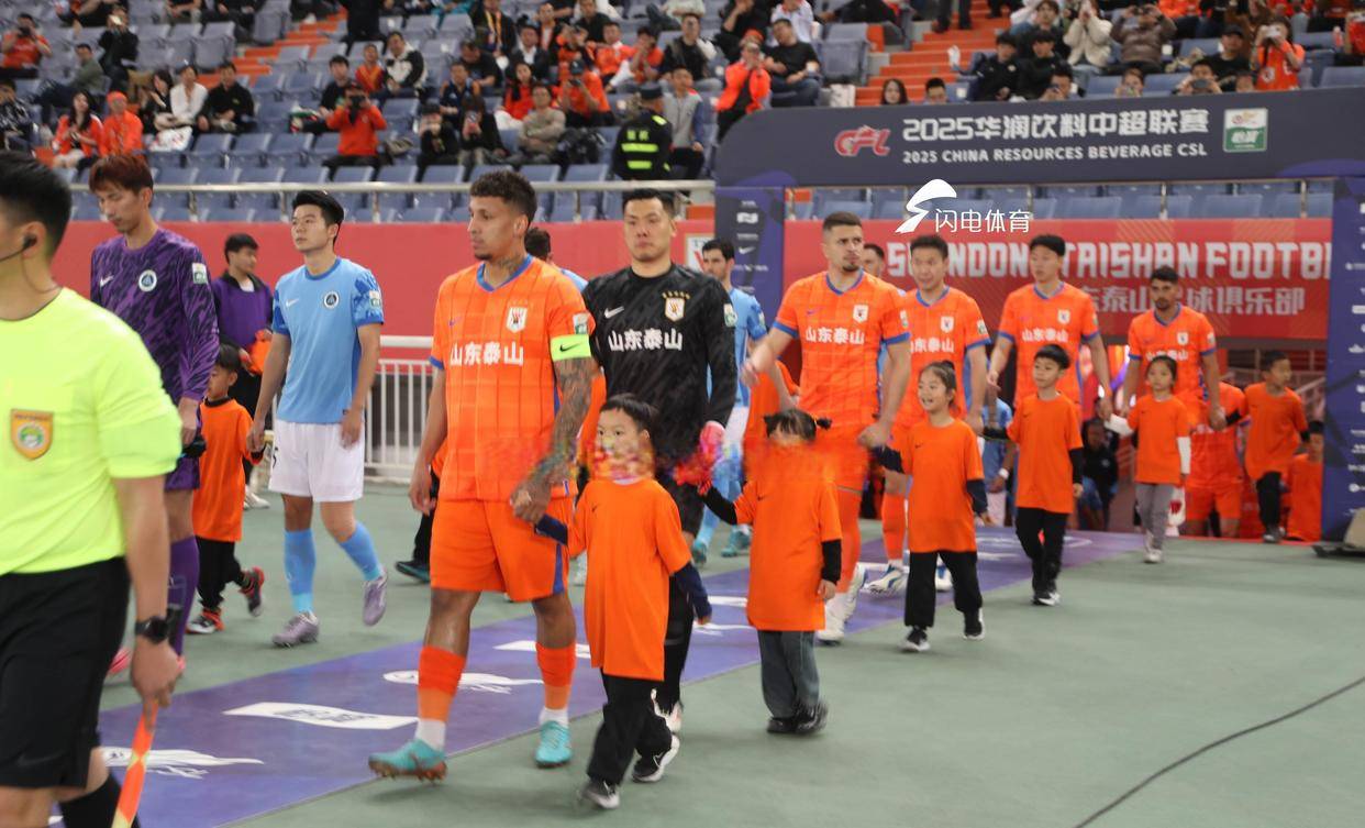 赛地聚焦：中超今夜热度飙升，山东泰山再遭质疑，话题不断，年轻球员得到机会的简单介绍