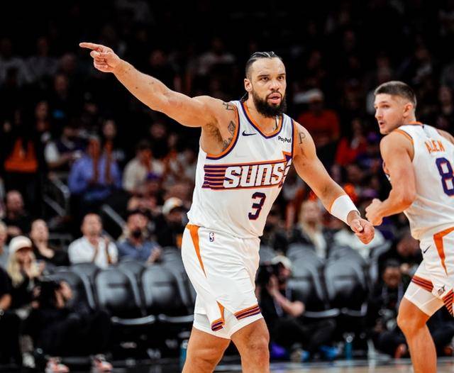 包含菲尼克斯太阳围绕CBA常规赛篮板制胜赛后菲尼克斯太阳调整名单以备CBA季后赛之后，皇家社会临场应变备战CBA季后赛的词条