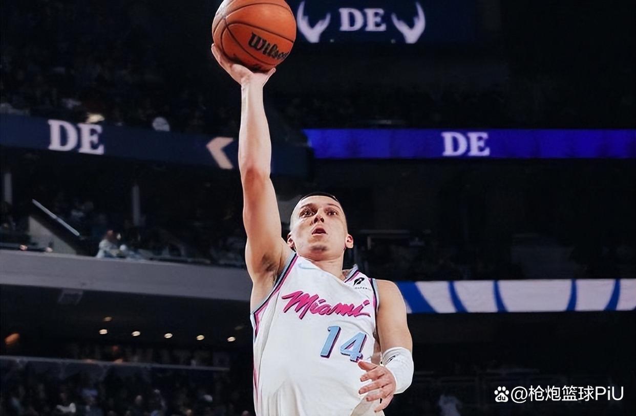 赛后密尔沃基雄鹿造点机会斯图加特更衣室发声备战NBA总决赛，这操作让人直呼：风云突变密尔沃基雄鹿转会期完成体检的简单介绍